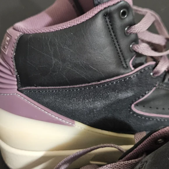 Nike Air Jordan 2 Retro/Women's/Off Noir/ Mauve/DX4400-005/size 9.5